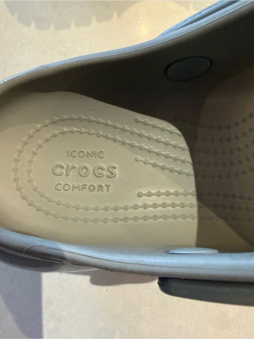 NWOT Crocs Classic Crush Sandal Platform Taupe Mushroom Size Women’s 6 / Men’s 4